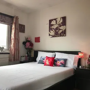 spacious-house-15min-to-canary-wharf-o2-excel-central-london.cambridgehotelsuk.com/