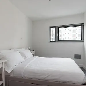cardiff-city-centre-apartment.cardiffhotelswales.com/